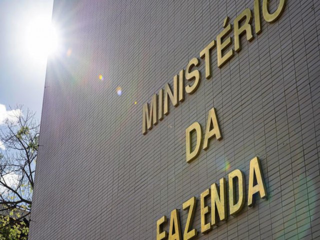 Equipe econ�mica confirma super�vit prim�rio em ano eleitoral