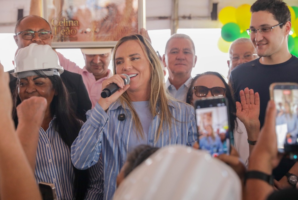 Governadora visita obras de novo residencial habitacional em Samambaia