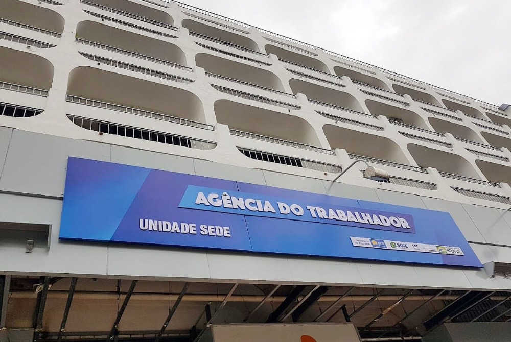 Ag�ncias do trabalhador oferecem mais de mil vagas de emprego nesta ter�a-feira (26)