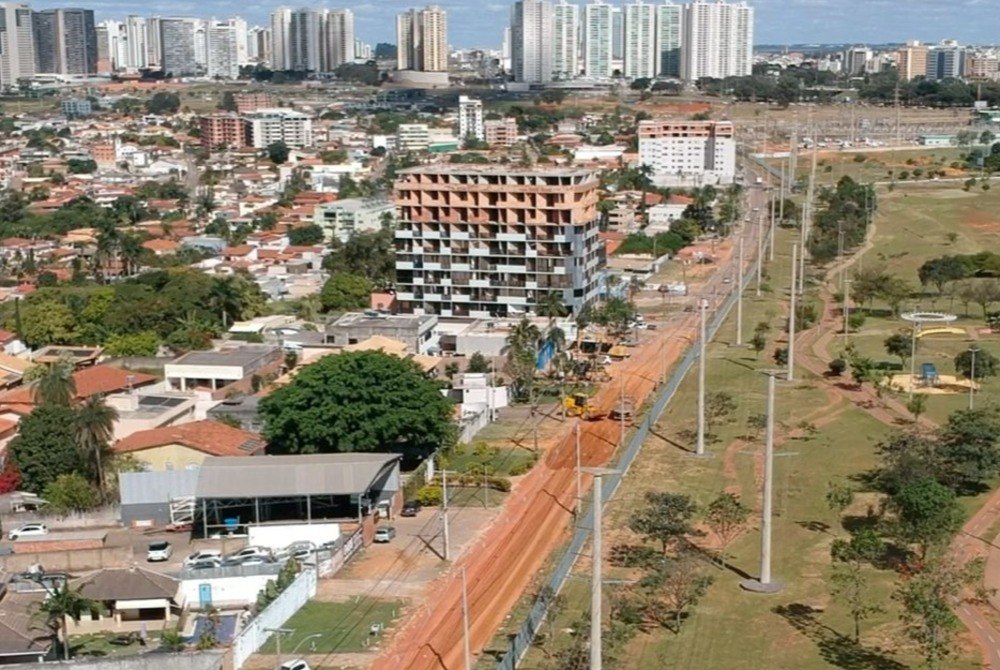 Com a chegada da estiagem, DF acelera obras de drenagem e pavimenta��o em Vicente Pires