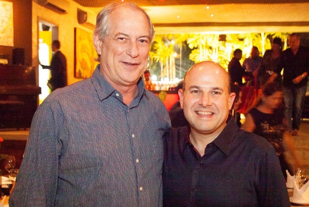 Ciro e Roberto Cl�udio prestigiam Chit�o de Massap� e ampliam articula��es pol�ticas na Zona Norte