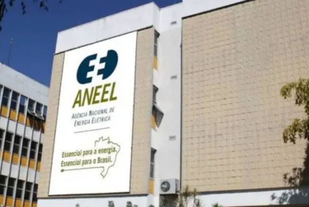 Aneel suspende leil�o de termel�tricas vencido por Batistas, Esteves e Petrobras
