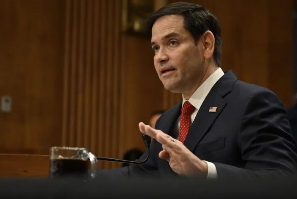 Marco Rubio  comunica a designa��o de Terroristas para o Comando Vermelho (CV) e Primeiro Comando da Capital (PCC)