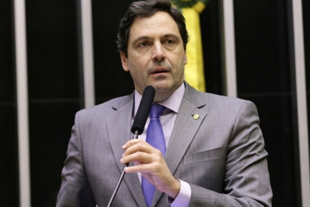 Luiz Philippe diz que esquerda brasileira � instrumento do Narcoterrorismo Internacional