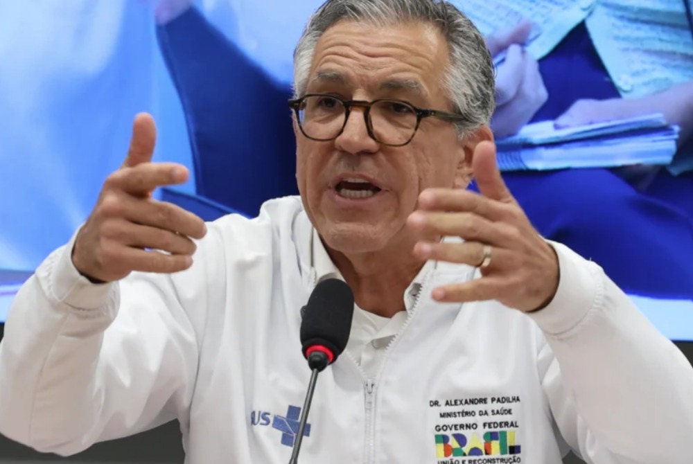 Imagem da Not&iacute;cia Vacina��o contra dengue � suspensa ap�s 2 mortes suspeitas
