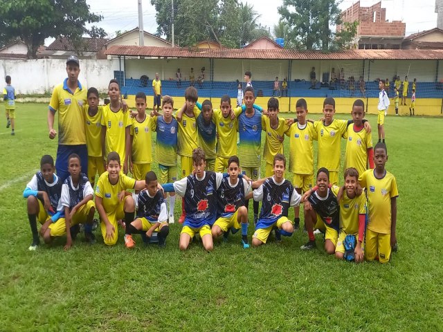 Escolinha de Futebol da AABB de Mutupe se Prepara para a Copa Infantil Cup de Futebol 2024