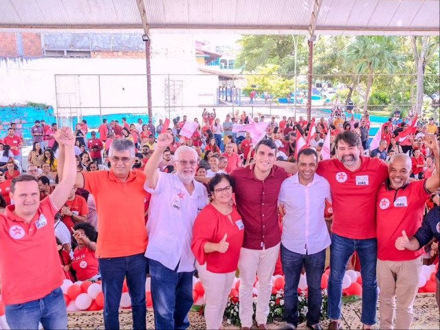 Conveno Oficializa Candidatura de Joo Carlos e Hugo da Farmcia em Mutupe