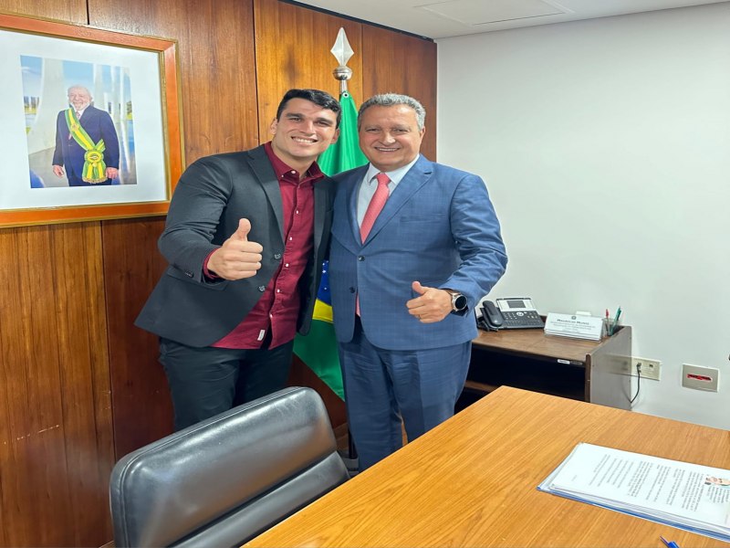 Prefeito Eleito de Mutupe, Joo Carlos, Participa de Seminrio em Braslia e Apresenta Demandas ao Ministro Rui Costa