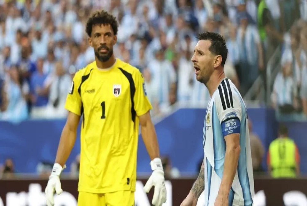 Vozinha exalta campanha hist�rica de Cabo Verde, elogia Messi e admite desejo de atuar no futebol brasileiro