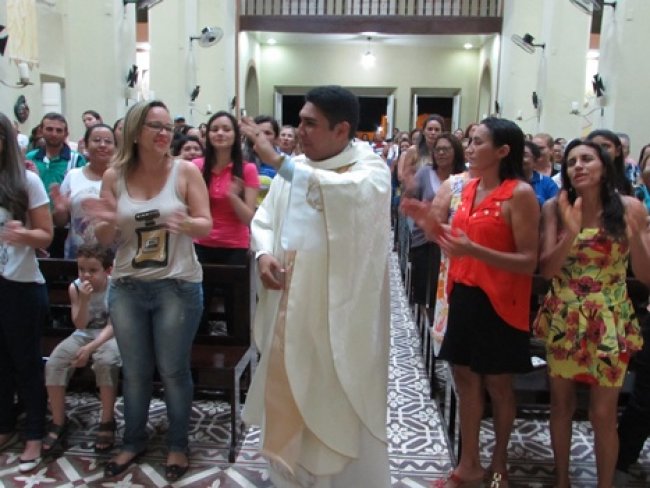 Renovação Carismática Católica de Piancó celebra 30 anos de Evangelização