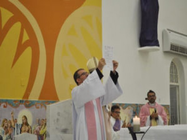 Pe. Amauri toma Posse como Novo Vigário Paroquial de Santo Antônio em Patos