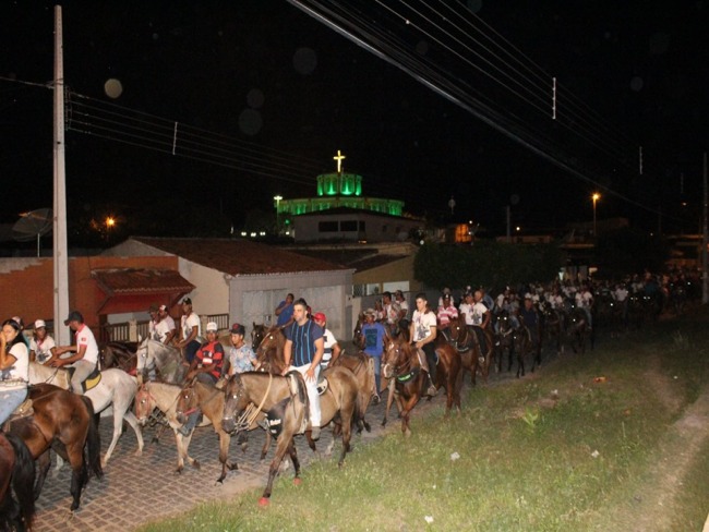 Piancó realiza a II Cavalgada de Santo Antônio e Missa do Vaqueiro