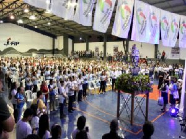 Em clima de alegria, reflexão e unidade, Diocese abre seu Congresso Missionário