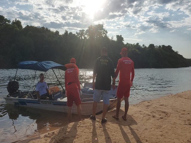 Corpo do Jovem Guilherme que se afogou sabado foi encontrado hoje pela manh na ilha 23 por um pescador.