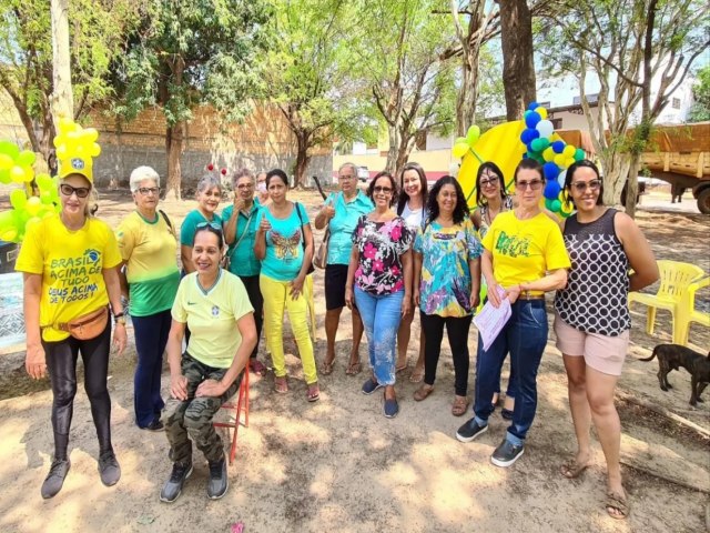 Associao do bairro Estilac Leal realiza pelo 3 ano festa em comemorao ao dia das crianas. Na oportunidade a Presidente do bairro Noemi Bonfanti agradece todos os colaboradores.