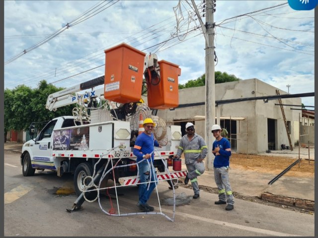 Iniciaram-se as instalaes decorativas do Natal 2022 em Nova Xavantina.