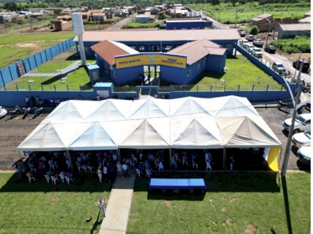 Com recursos prprios, Prefeitura de Novo So Joaquim inaugura prdio da Escola Mun. Prof Norval Augusto Coelho