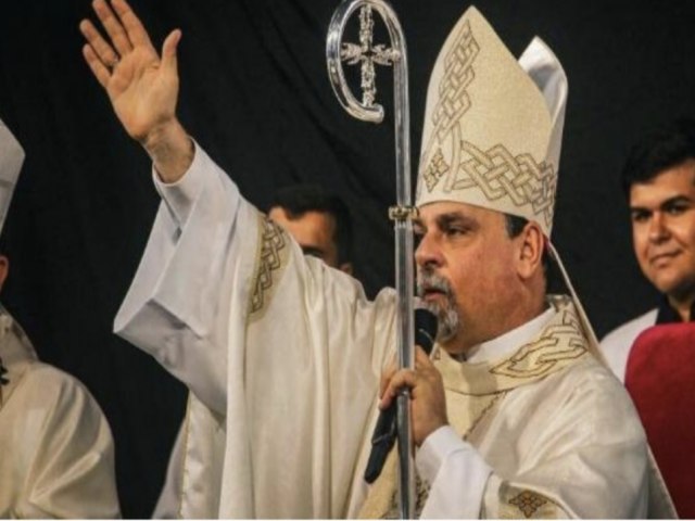 Diocese de Barra do Gar�as nega omiss�o e diz que den�ncias contra padre foram arquivadas
