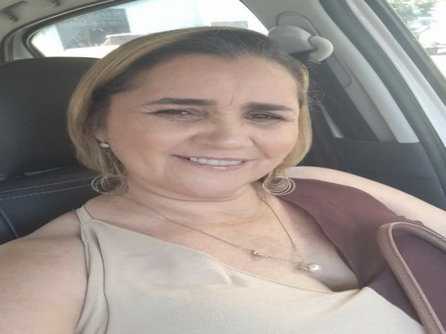 De auxiliar na cozinha a refer�ncia em eventos: Adriana Maria de Jesus Sobrinho � destaque no Mulher em Evid�ncia