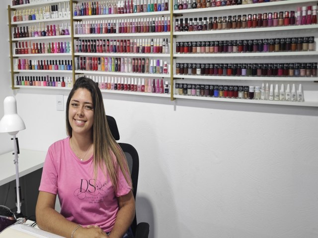 Talento, dedica��o e constante evolu��o: Daniella Kristina Cardoso Neves � destaque como Nail Designer no Mulher em Evid�ncia