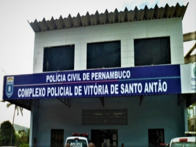 Polcia Militar recupera motos roubadas e prende indivduo de alta periculosidade em Vitria de Santo Anto/PE