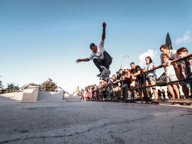 1 campeonato gravataense de skateboard aconteceu no domingo 09