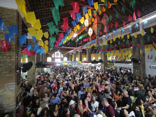 So Joo no Mercado Cultural de Gravat: tradio e alegria na vspera do dia do santo