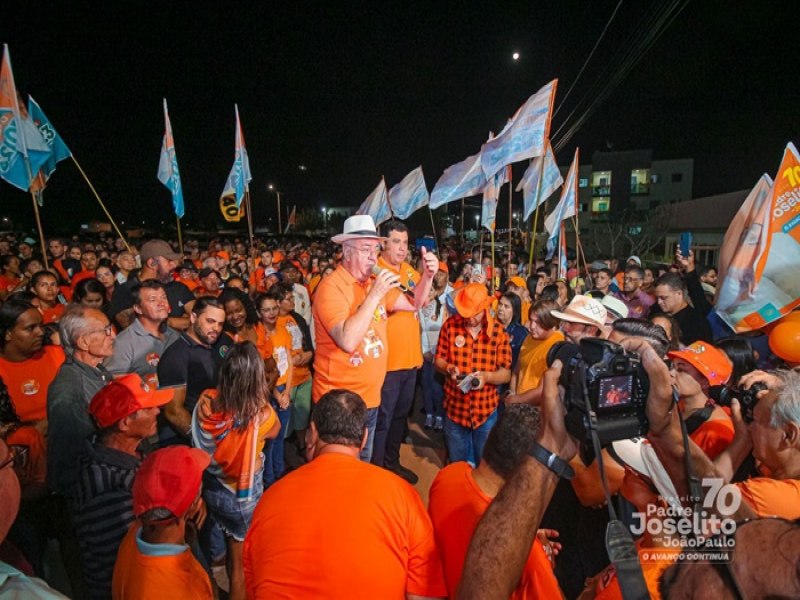 Multido comparece ao Porta a Porta no bairro rea Verde e confirma que Gravat vive uma nova histria