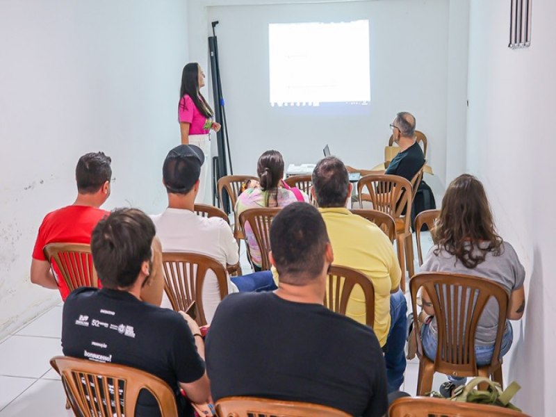  Fazedores de cultura tiveram oportunidade de tirar dvidas sobre edital de credenciamento de multilinguagens