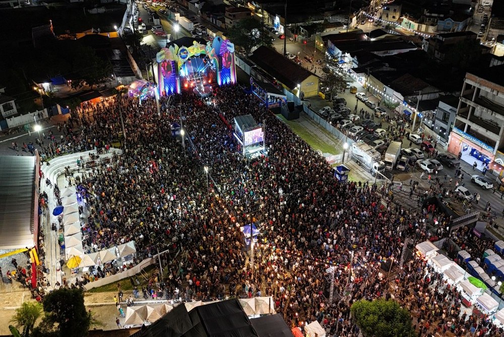 Festival Pernambuco Meu Pa�s abre programa��o em Gravat� com grandes shows e celebra��o da cultura pernambucana