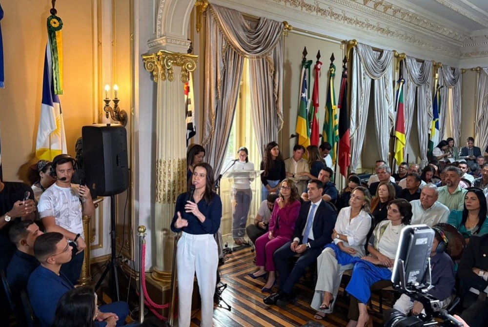 Casa da Juventude de Gravat� recebe Kit Equipagem do Governo de Pernambuco