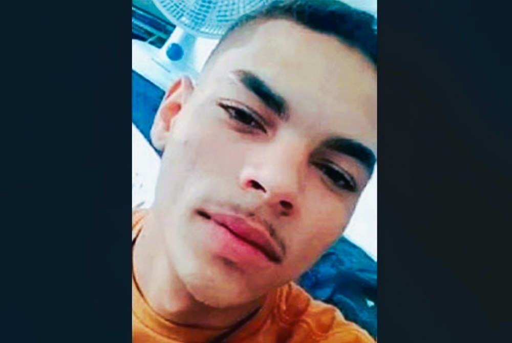 Jovem de 21 anos � executado a tiros enquanto trafegava de motocicleta em Bel�m do S�o Francisco