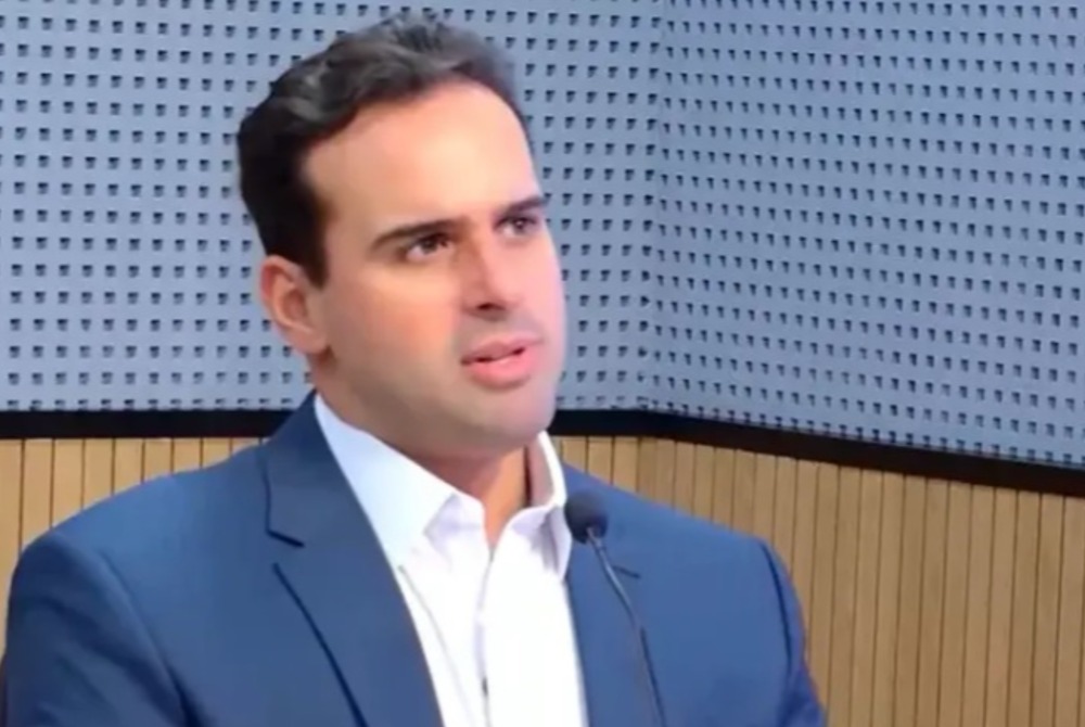 Diante da crise no T� na Mesa, Lucas Ribeiro reconhece atrasos e promete regularizar pagamentos