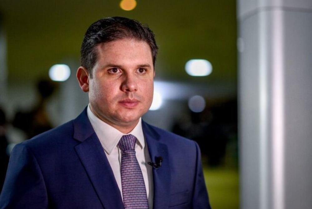 Hugo Motta prev� vota��o de proposta sobre fim da escala 6�1 nesta ter�a-feira