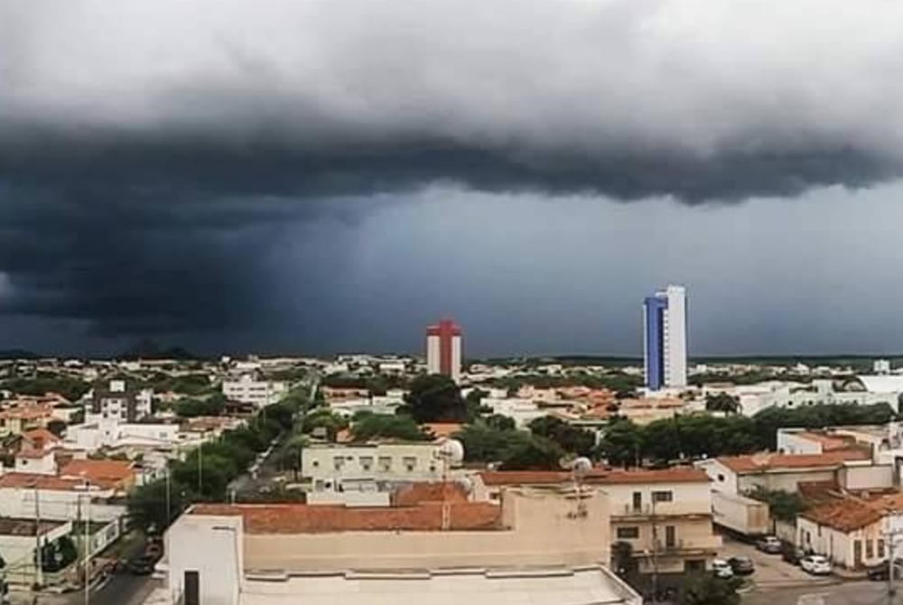 Inmet emite alertas de chuvas intensas no fim de semana para mais de 60 cidades da Para�ba; saiba quais