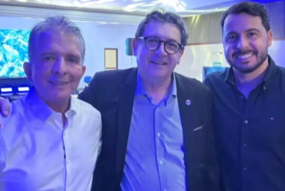 ELEI��ES 2026  -  Nabor fecha apoio de 10 dos 23 vereadores de Campina Grande