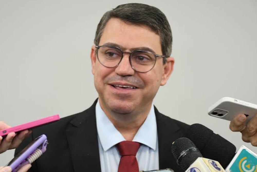 Em meio � nova C�mara de R$ 20 milh�es, vereador Dinho faz campanha para deputado com ?propostas estrondosas? a lideran�as