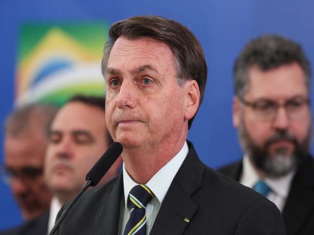 Bolsonaro volta atrás e aceita ir ao estúdio da Globo para entrevista no Jornal Nacional