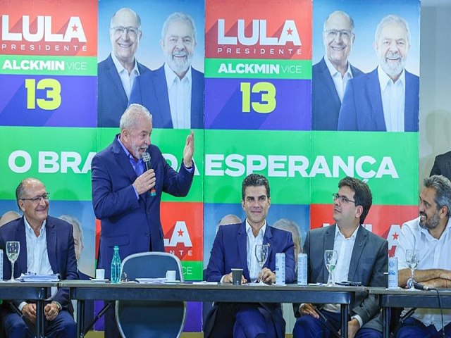 PoderData: Lula tem 52% contra 48% de Bolsonaro no 2 turno da eleio presidencial