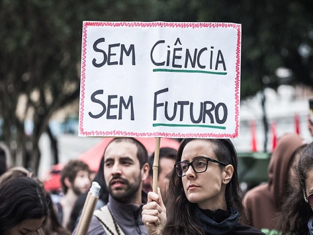 Educao, Sade, Cincia e Tecnologia: quais ministrios mais sofreram com corte do Bolsonaro?