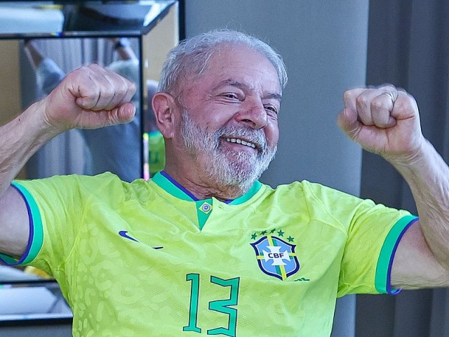 Pesquisa Ipec: 58% da populao acredita que equipe de Lula est no caminho certo at aqui