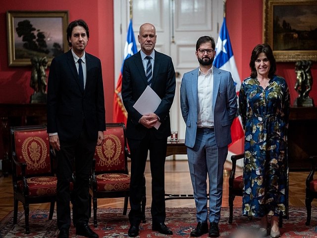 Chile define regras para incio de novo processo constituinte