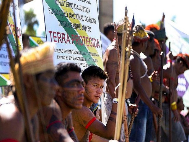 Brasil retoma demarcaes de terras indgenas aps quatro anos de paralisao