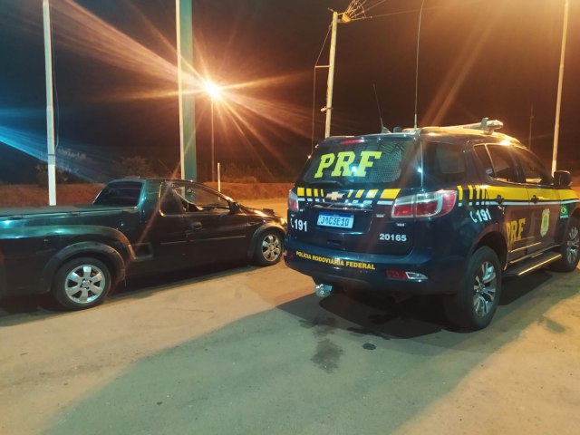 PRF recupera carro e prende homem em Seberi/RS