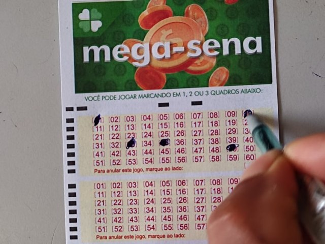 Mega-Sena: duas apostas acertam as seis dezenas e dividem prmio de R$ 152 milhes