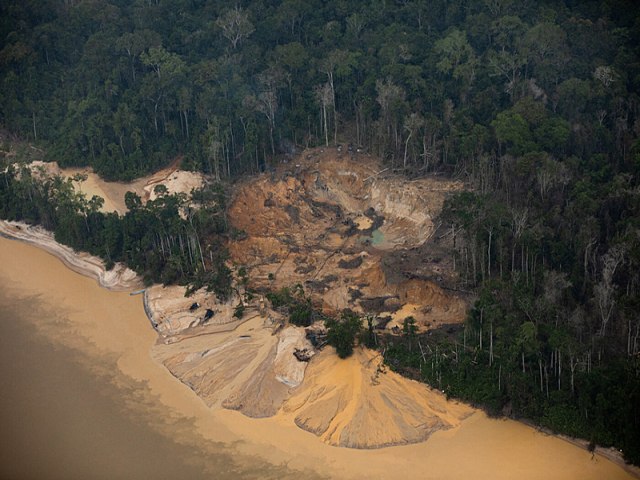 Yanomami pedem R$ 6,6 bilhes de indenizao por garimpo ilegal