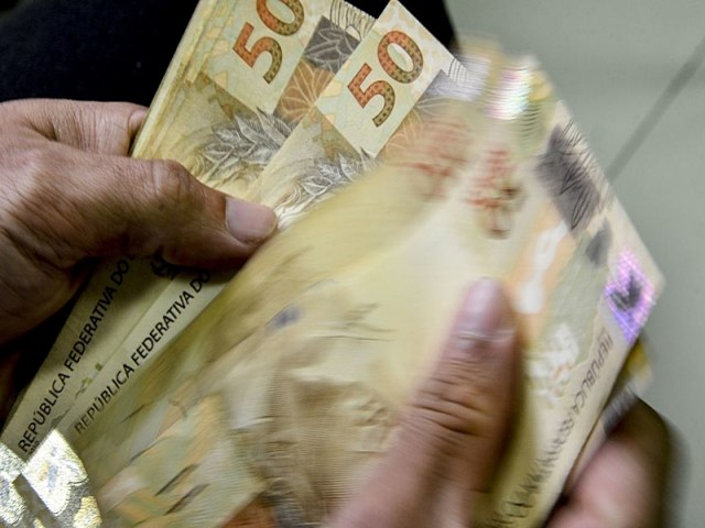 Juro alto eleva gasto do governo com a dvida em at R$ 110 bi em 2023, diz XP