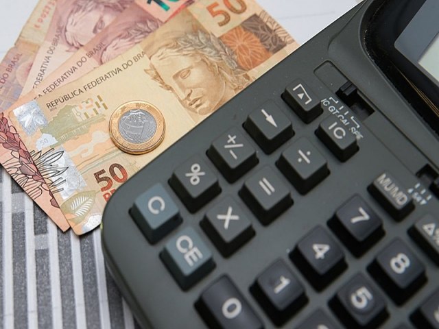 Banco Central mantm Selic a 13,75%; para Tebet, juros caem no comeo de maio