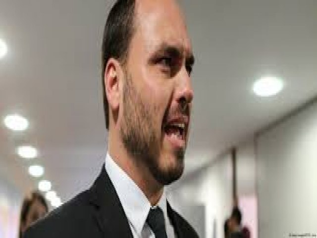 Laudo comprova prtica de 'rachadinha' no gabinete de Carlos Bolsonaro, e MP vai apurar se vereador se beneficiou