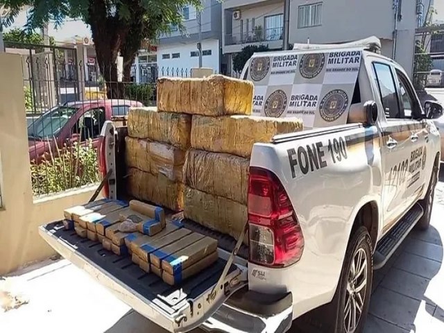 BM de Porto Xavier apreende 270 quilos de maconha s margens do rio Uruguai